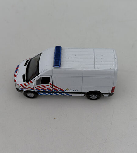 Igračka mercedes sprinter policija